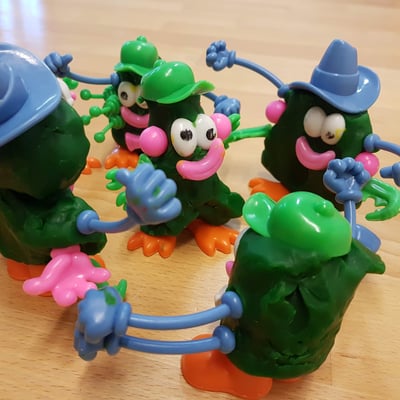 Feinmotorik Training, Feinmotorikgruppe, Händigkeitsabklärung, Praxis für Kinder-Jugend-Ergotherapie Stein am Rhein