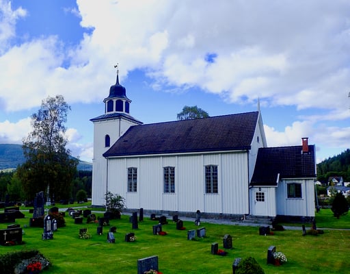 Gransherad kirke sommer