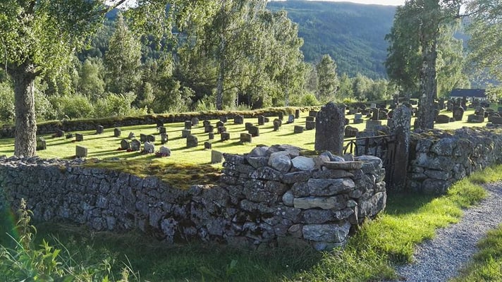 #kvitekyrkjer Atrå kirke sommer