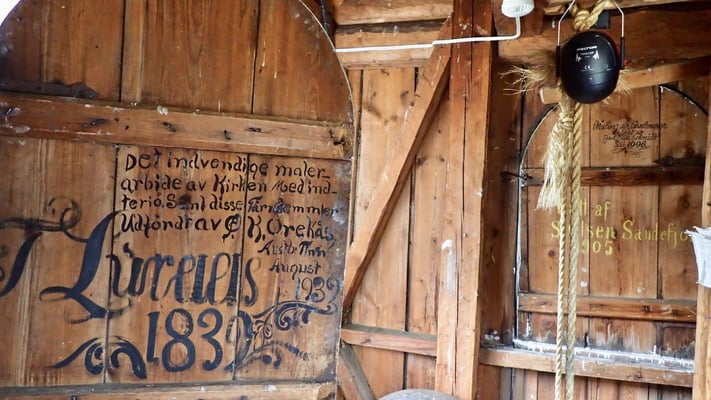 innvendig maleri på Mæl kirketårnet