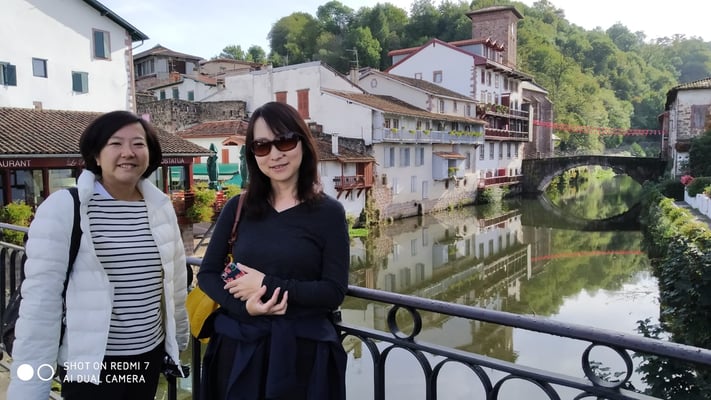 フランス　バスク地方現地発　観光ホームステイ