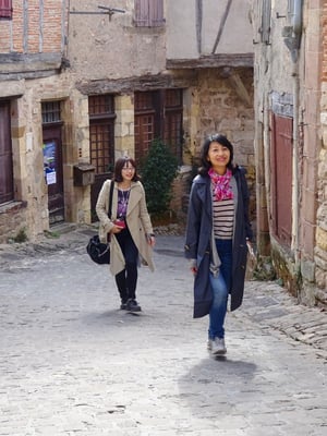 フランス現地発　日本人ガイド　シャンブルドット 滞在ツアー　コンク　サンシルラポピー