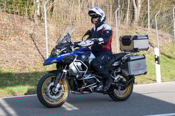 #jpfahrschulech #JP #JPFahrschule #Fahrschule #Fahrlektionen #Logo #Fahrlektionen #Motorrad #BMW #HarleyDavidson