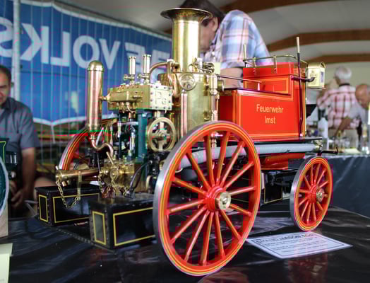 Dampf-Feuerspritze