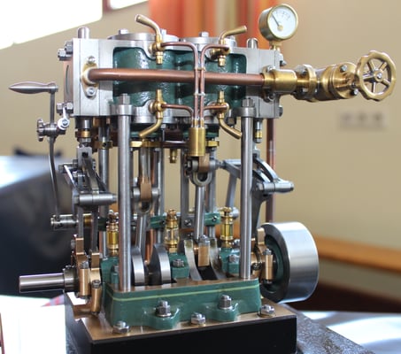 Schiffsdampfmaschine