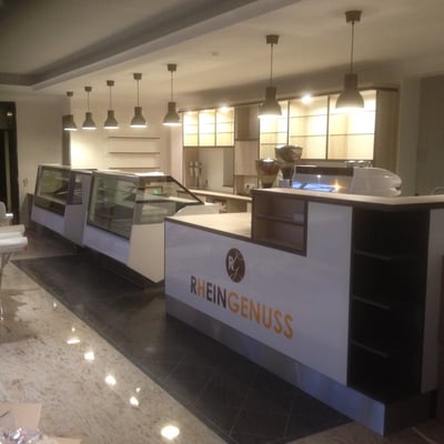 Theken mit Vitrinen Kaffee / RheinGenuss 