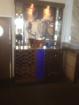 Regal mit Spiegelglas und Glasböden 