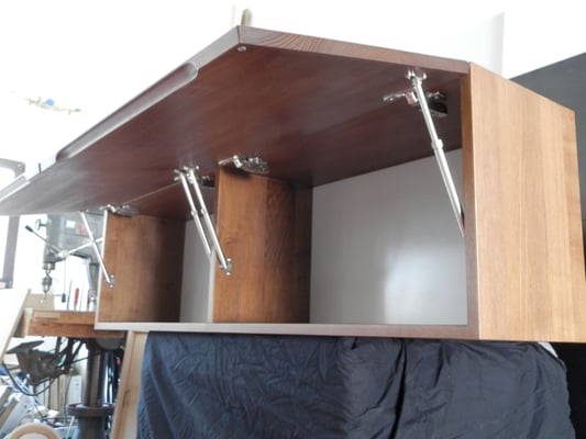 Federausteller mit Softbänder Rückwand Edelweis Lack