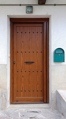 Puerta rústica aluminio Navarra