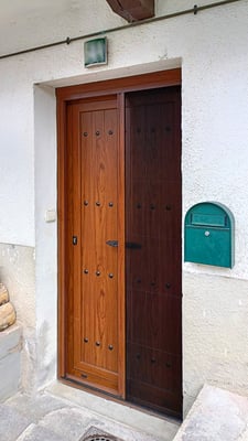 Puertas de entrada rústicas de aluminio