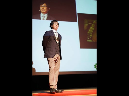 Next-generation selection session 16:30 Kenji Aoki "Premolar occlusal surface morphology considering stability of cusp fitting position and avoidance of occlusal interference"