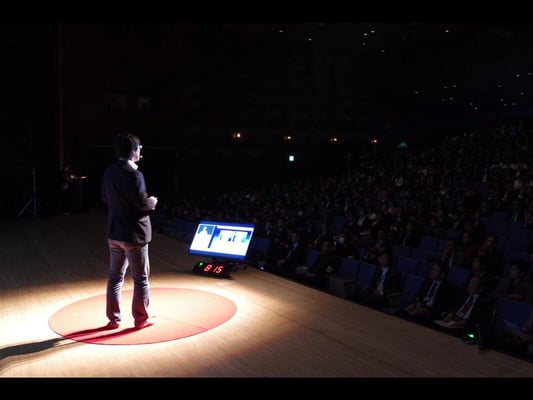 11:10 Tetsuya Sudo "Complete denture technique performed by cross-mounting therapeutic dentures"