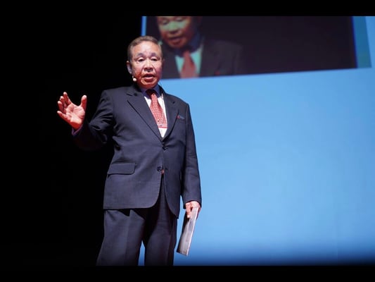 9:40 Masahiro Kuwata Keynote Speech << Trends in Dentistry in the World >>