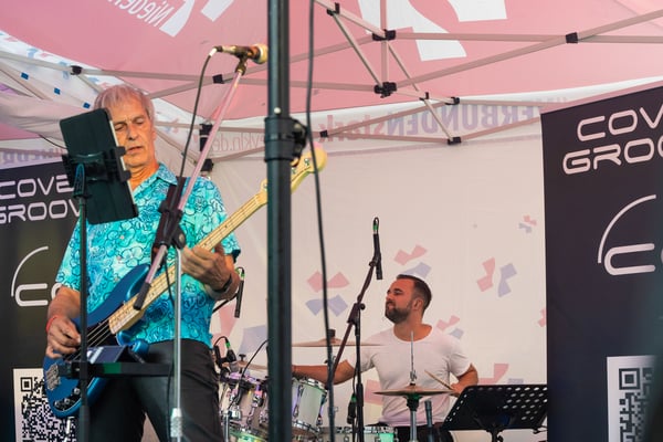 CoverGroove Duisburg mit Timur Tuglu