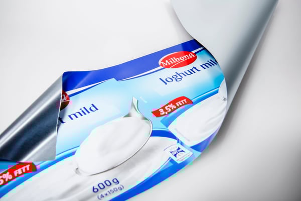 Lid films from RATTPACK.eu AT / DE - optimally matched to your product & your packaging machines. From mono to multilayer: Barrier & laminated films for the food industry - yoghurt or yoghurt