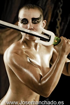 mujeres guerreras, imagenes mujeres guerreras, fotos mujeres guerreras, fotos angel, fotos mujeres guerreras, angel desnudo, mujer espada, broom, achilleos, luis royo