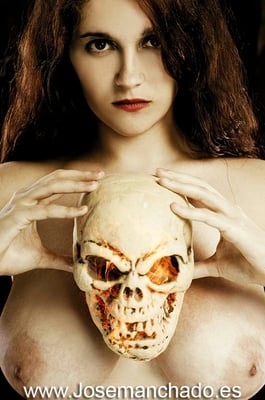 mujeres guerreras, imagenes mujeres guerreras, fotos mujeres guerreras, fotos angel, fotos mujeres guerreras, angel desnudo, mujer espada, broom, achilleos, luis royo