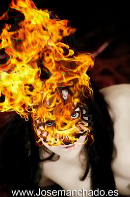 mujeres guerreras, imagenes mujeres guerreras, fotos mujeres guerreras, fotos angel, fotos mujeres guerreras, angel desnudo, mujer espada, broom, achilleos, luis royo