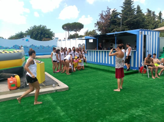 Humor amarillo despedidas de solteros en Cádiz