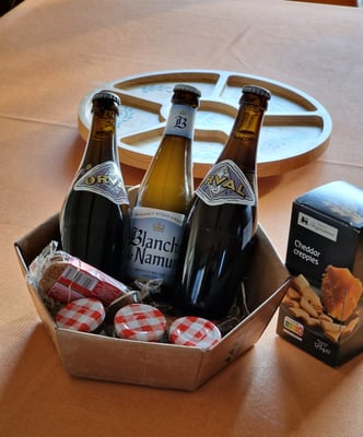 La Buissière, le panier d'accueil avec la Gelée de sureau maison