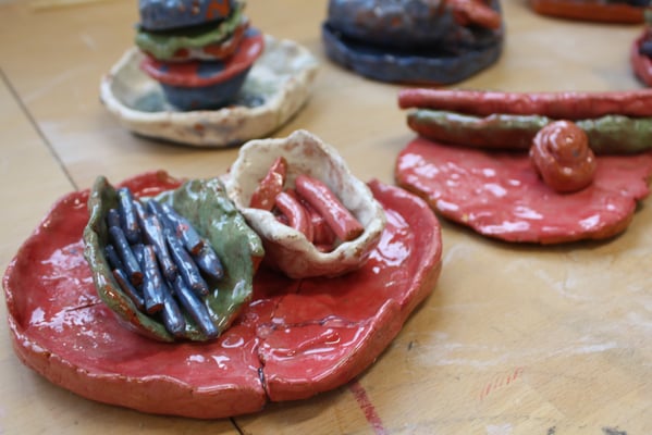 Getontes und glasiertes Mittagessen entstanden im Mittagsband