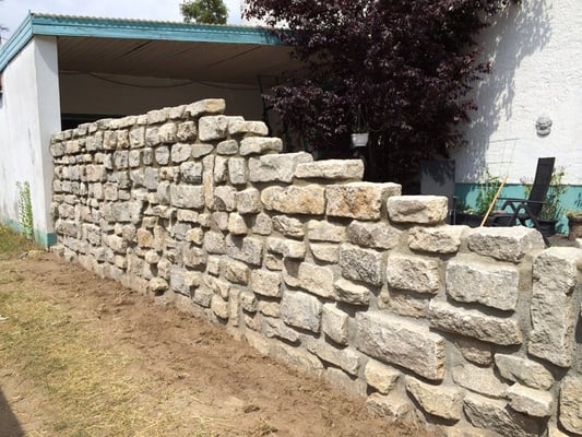 Gartenpflege Franke - Ihr Landschaftsgaertner für Natursteinmauern in Nidda, Hungen, Lich, Buedingen, Bad Vilbel, Butzbach, Altenstadt, Bad Vilbel und Wölfersheim