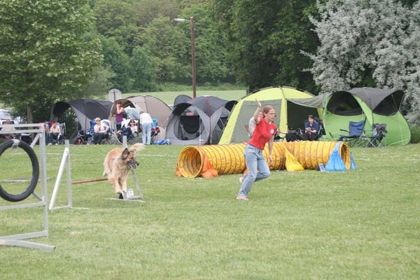 Karina Jankovits mit Bärli