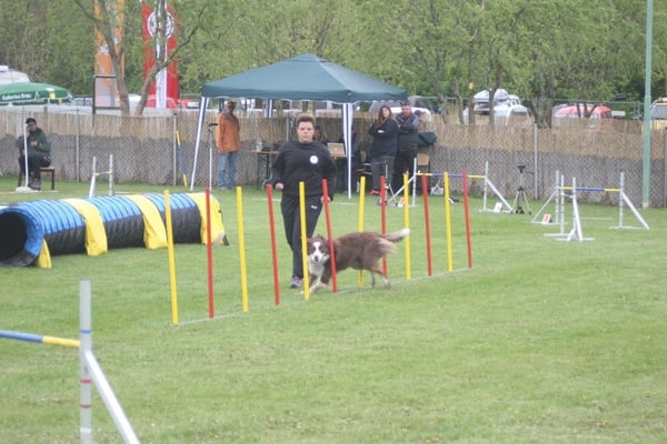 Manuela Baumgartner mit Flann vom sonnigen Garten