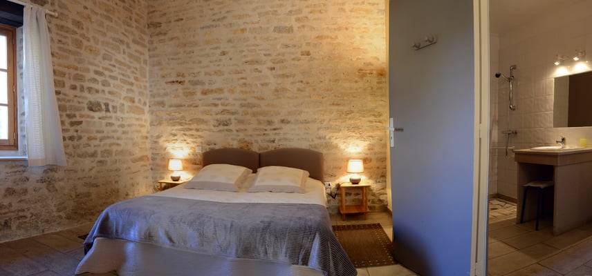 Avec salle de douche à l'italienne