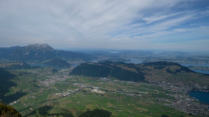 Aussicht nach Norden mit Pilatus und Luzern