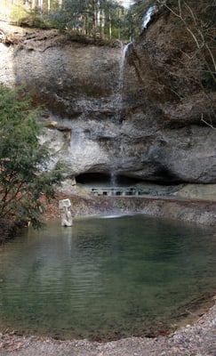 Ein kleiner Wasserfall beim Fuchsloch