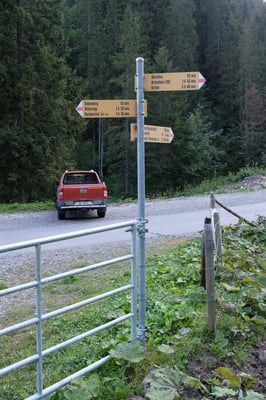 Dann geht's auf den Bergwanderweg