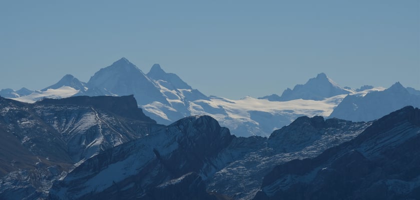 Ein Blick ins Wallis: Dent Blanche, Matterhorn, Dent d'Hérens