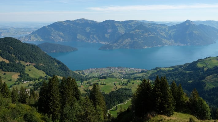Beckenried und das Rigi-Massiv