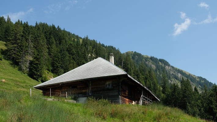 Im Hintergrund der Schimbrig