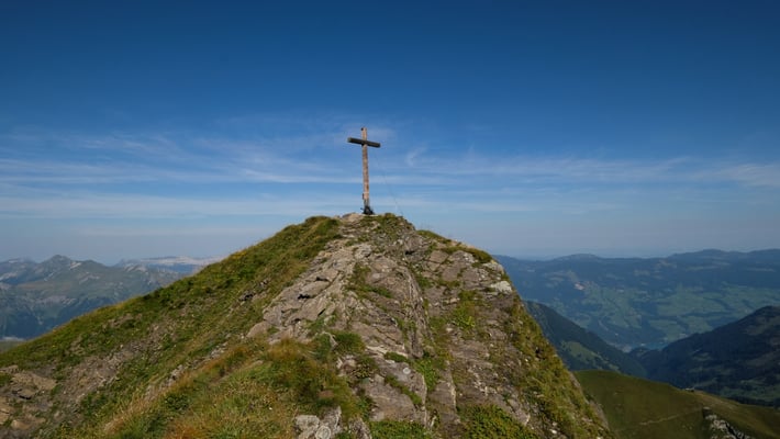 Hochstollen Gipfelkreuz
