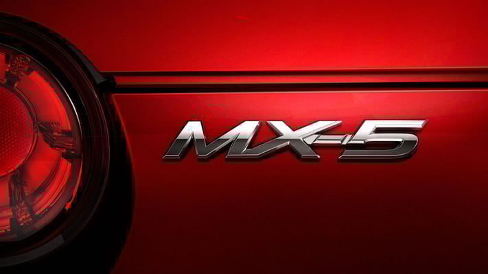 「Mazda MX-5」バッジ