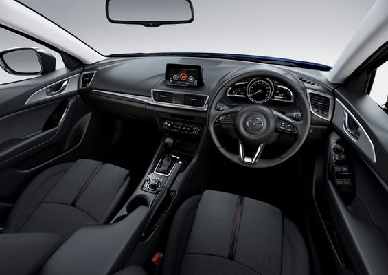 アクセラスポーツ 15XD インテリア