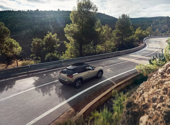 MX-30 e-SKTACTIV R-EV