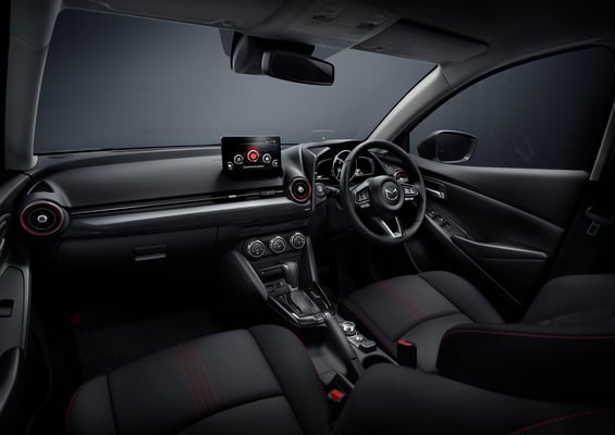 MAZDA2 15 SPORT　インテリア(フロントシート)