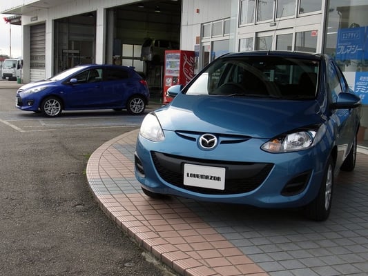 スカイアクティブデミオ