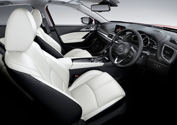 アクセラスポーツ 22XD L Package インテリア