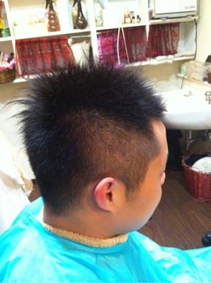 メンズ　ヘアースタイル