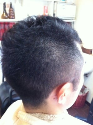 スーツスタイルに似合うメンズショート