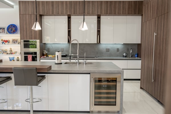 Abreu luxury Home and Condos  Harbor Island