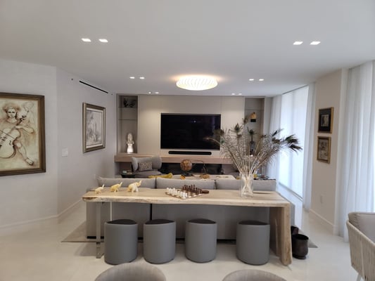 Abreu Luxury Home and Condos William Island