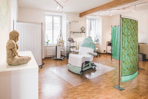 lemongrass Lenzburg, Denise Donà, Fusspflege · Kosmetik · Styling