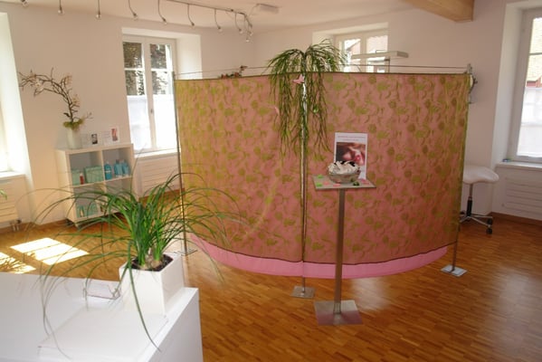 lemongrass Lenzburg, Denise Donà, Fusspflege · Kosmetik · Styling