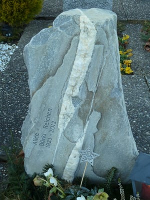 Grabstein, Findling Nr. 12