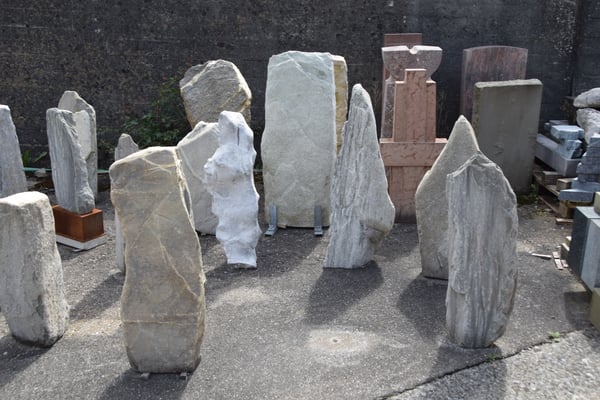 Findlingsgrabsteine, Findlingsstein, Adelboden, André Iseli Steinmetz, Wimmis